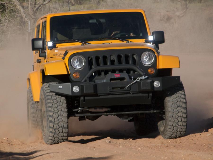  Jeep Wrangler Mopar Accessorized Concept 2012 года  (фото 2 из 5)